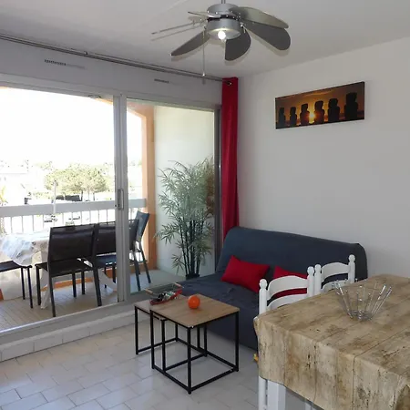 Apartment T2 Avec Balcon *